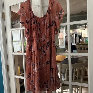 Torrid off shoulder peach floral dress size 3